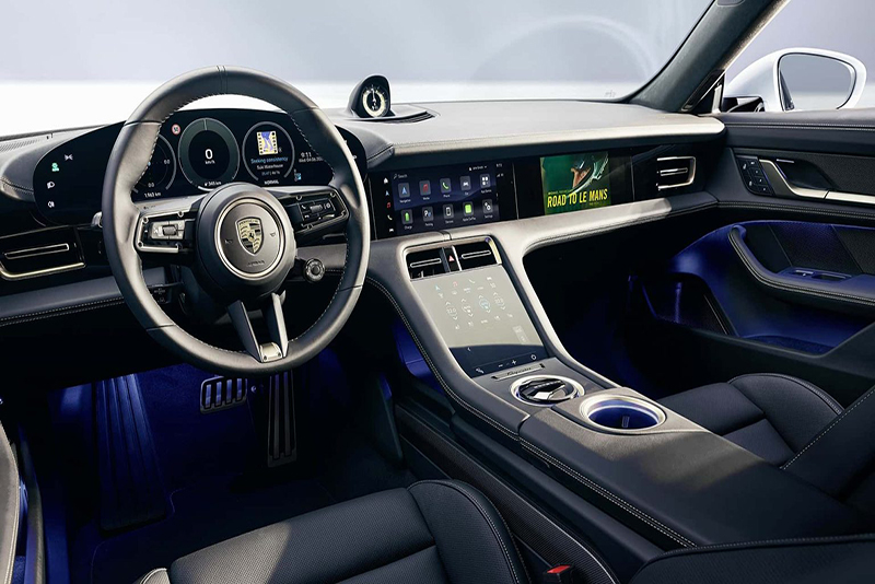 Les voitures Porsche 2026 : un App Store intégré et une révolution audio