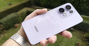 L'Oppo Reno 13 Pro intègre une caméra zoom 3,5x impressionnante à un prix milieu de gamme