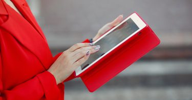 Huawei dévoile un appareil révolutionnaire avec écran enroulable, pas pliable