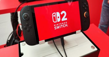 Nintendo annonce que certaines cartes de jeu Switch 2 incluront uniquement une clé de téléchargement, mais la situation pourrait être moins préoccupante qu'on ne le croyait initialement