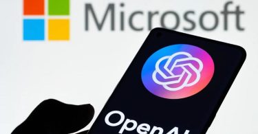 Les développeurs boudent Microsoft pour les LLM tandis qu'OpenAI gagne leur confiance avec 9 sur 10 qui l'adoptent