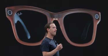 Meta AI s'apprête à défier ChatGPT et à offrir une mise à jour IA innovante à vos Ray-Ban Meta Smart Glasses