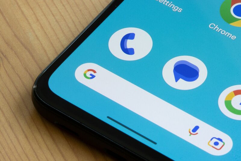 La mise à jour de Google Messages introduit enfin un outil de sécurité crucial et suggère une fonction étonnamment absente