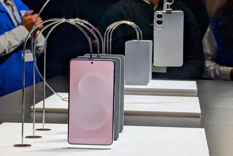 Date de lancement confirmée pour le Galaxy S25 Edge : des attentes surpassées