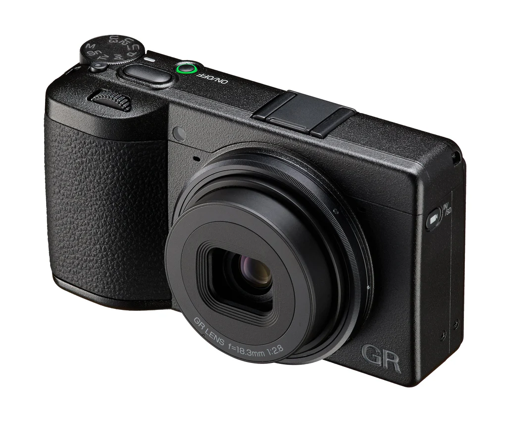 Aperçu du Ricoh GR IV  Premières Impressions