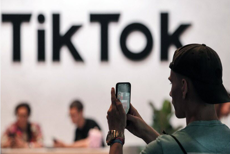 Faux magasins TikTok des arnaques alléchantes et applications malveillantes menacent votre identité et votre sécurité