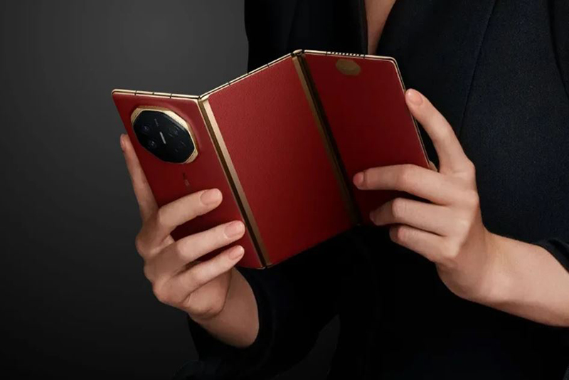 Le Huawei Mate XT 2 pourrait sortir en même temps que l'iPhone 17 - et nous savons lequel nous attendons avec le plus d'impatience
