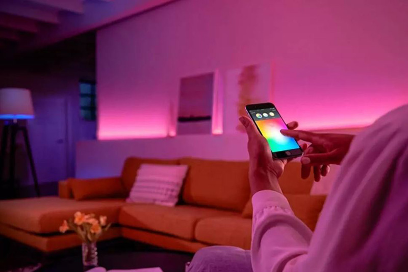 Que vaut vraiment la nouvelle gamme Philips Hue Essential face à la profusion de lumières connectées abordables