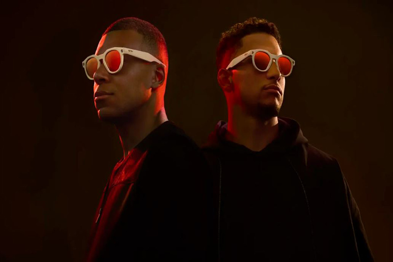 Les nouvelles lunettes ultra-futuristes d'Oakley conservent l'élégance classique de la marque